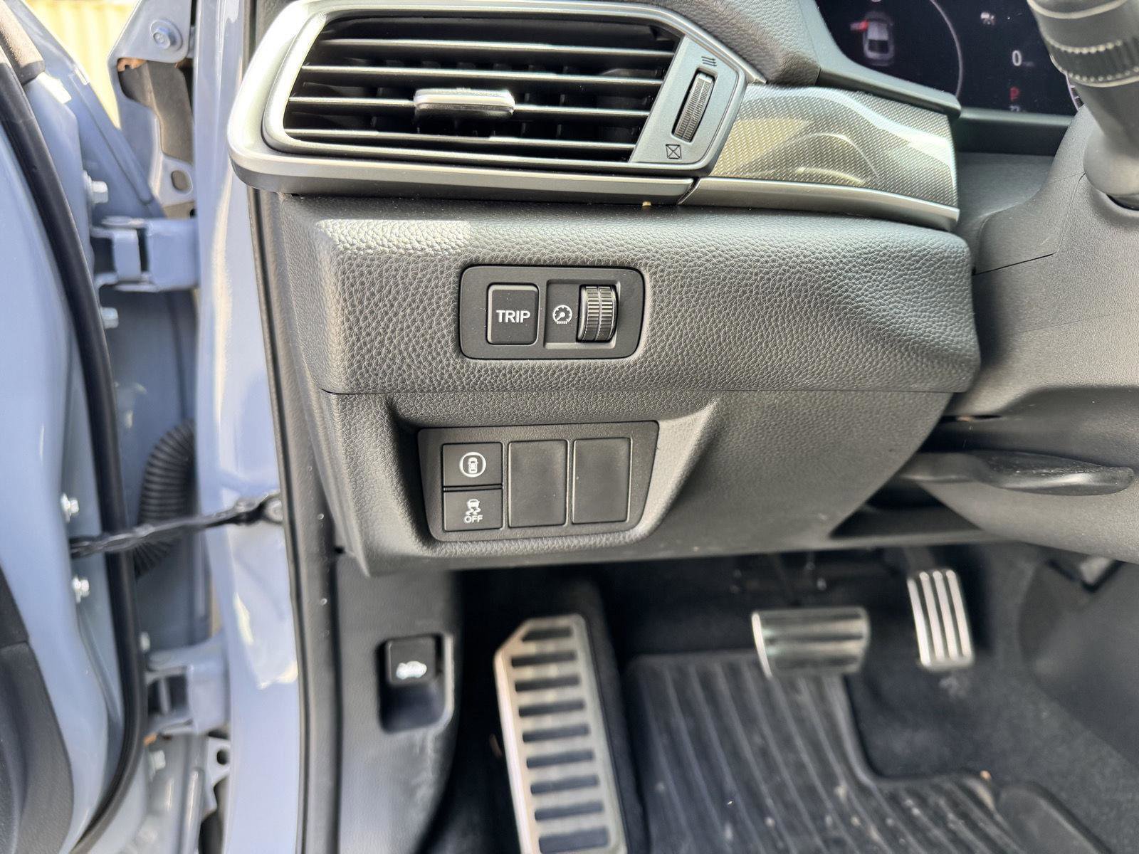 Used 2021 Honda Accord Sport image 7