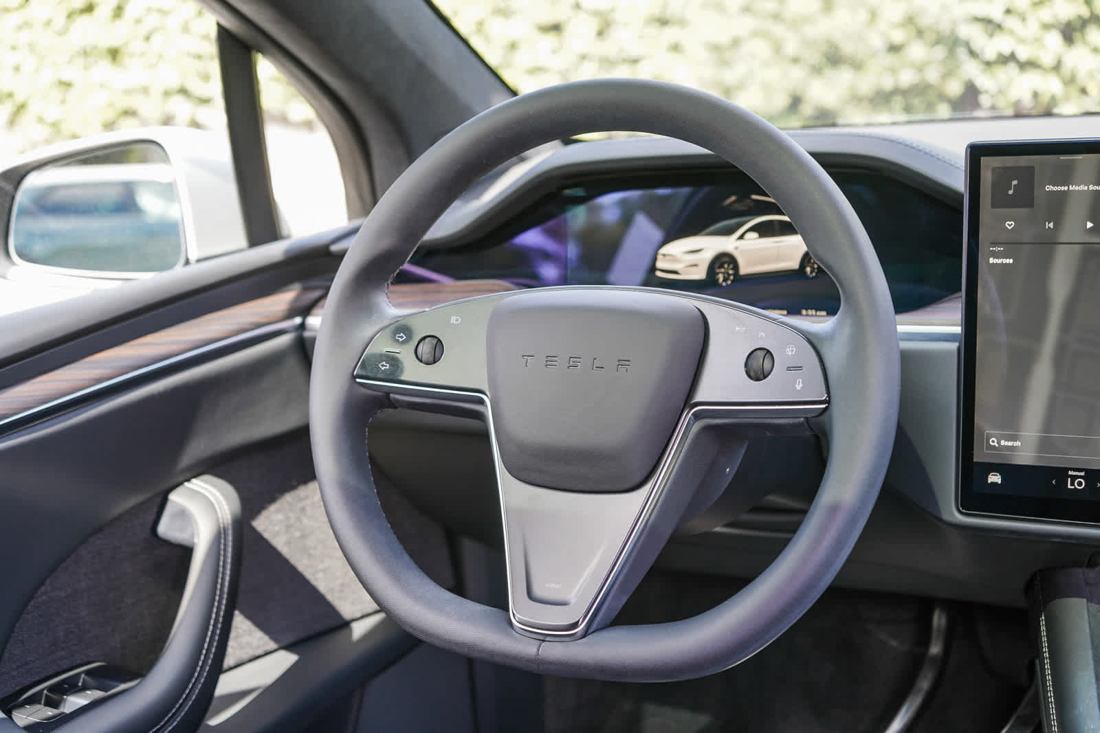 Used 2023 Tesla Model X AWD/4WD image 14
