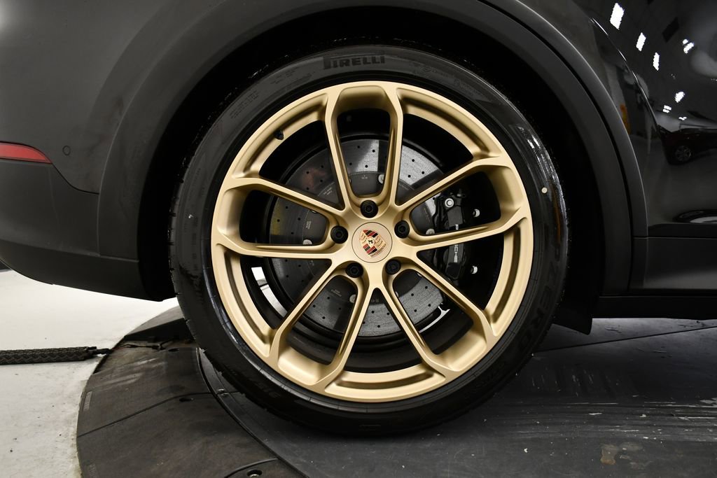 New 2026 Porsche Cayenne Turbo GT AWD/4WD image 17