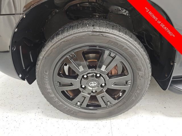 Used 2018 Toyota Sequoia TRD Sport image 9
