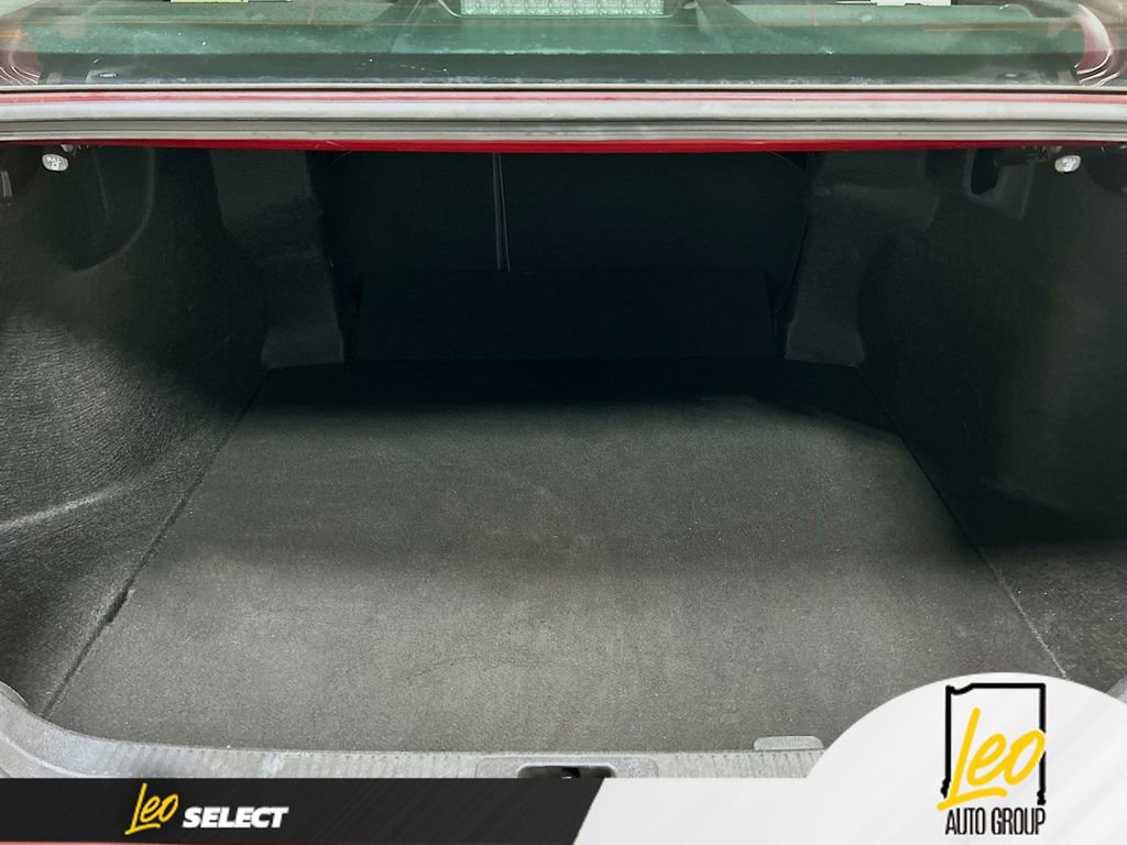 Used 2019 Toyota Camry LE image 23