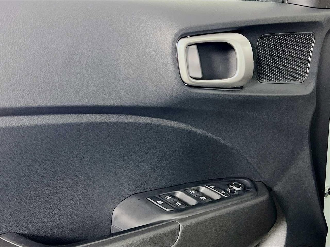 New 2026 Hyundai Venue SE FWD image 16