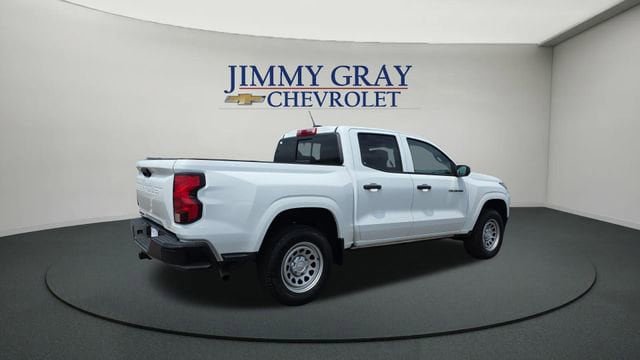 Used 2024 Chevrolet Colorado W/T w/ Advanced Trailering Package RWD image 5
