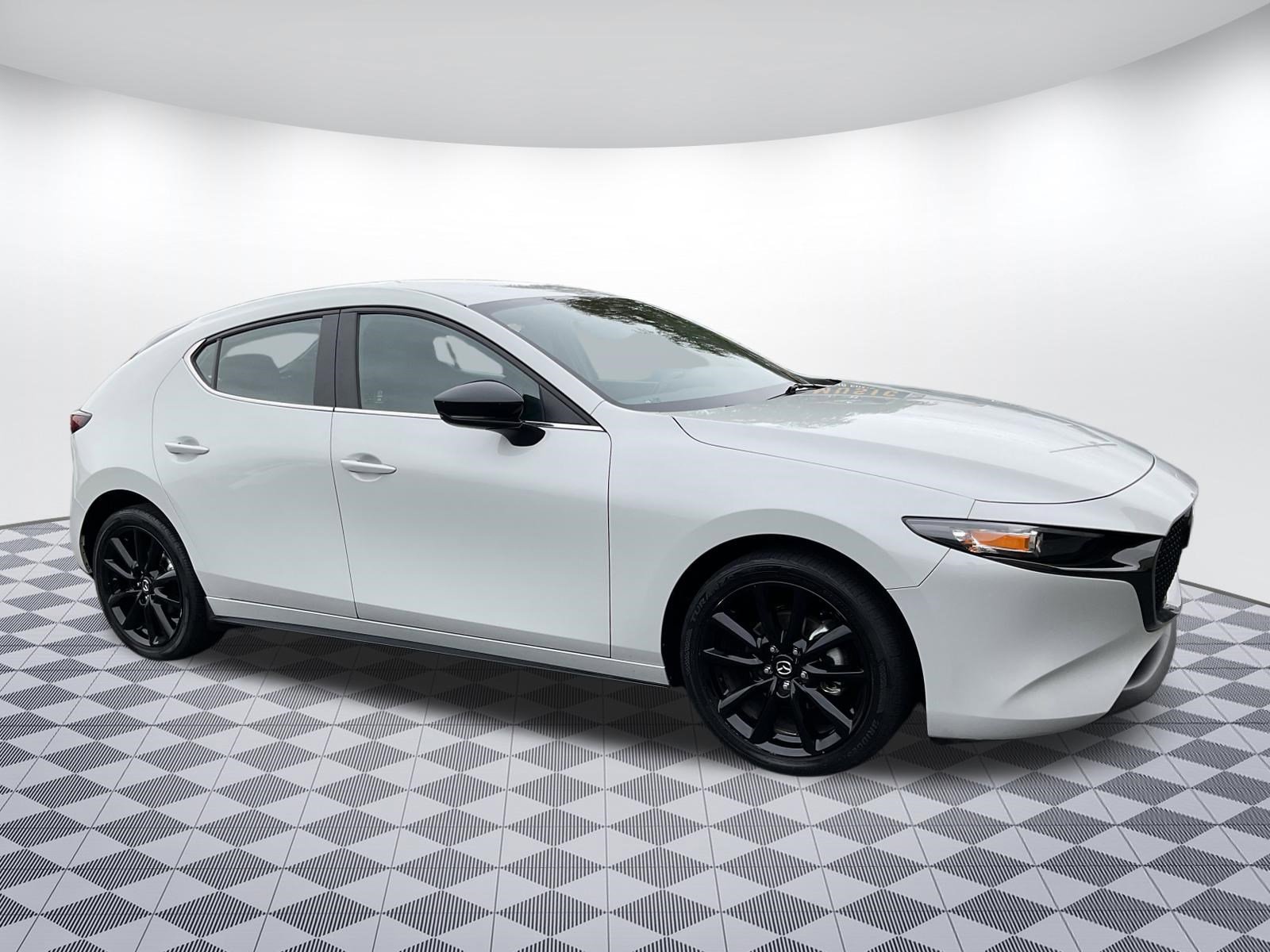 Used 2024 MAZDA MAZDA3 s FWD image 1