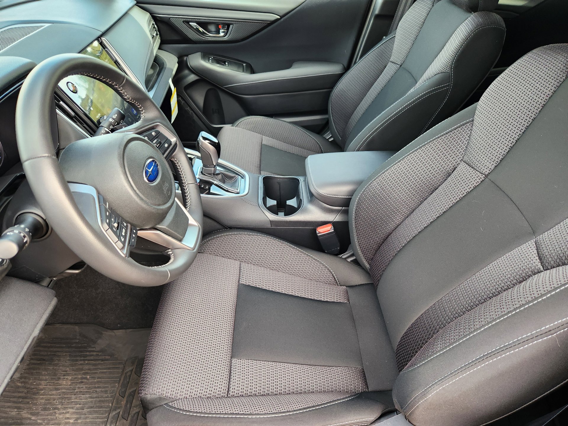 Certified 2025 Subaru Outback Premium w/ Popular Package #1 AWD/4WD image 10