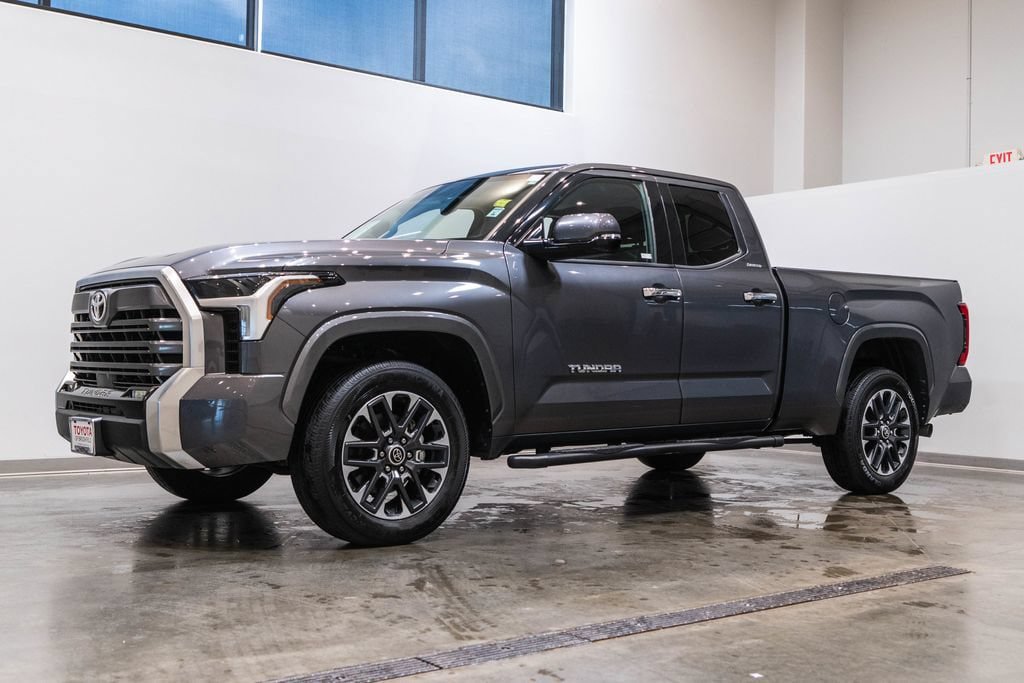 Certified 2022 Toyota Tundra Limited w/ Power Package AWD/4WD image 3