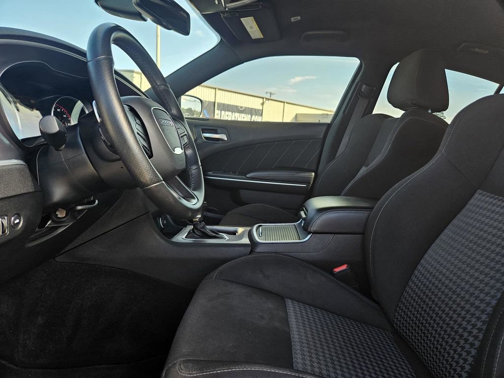 Used 2022 Dodge Charger GT image 11
