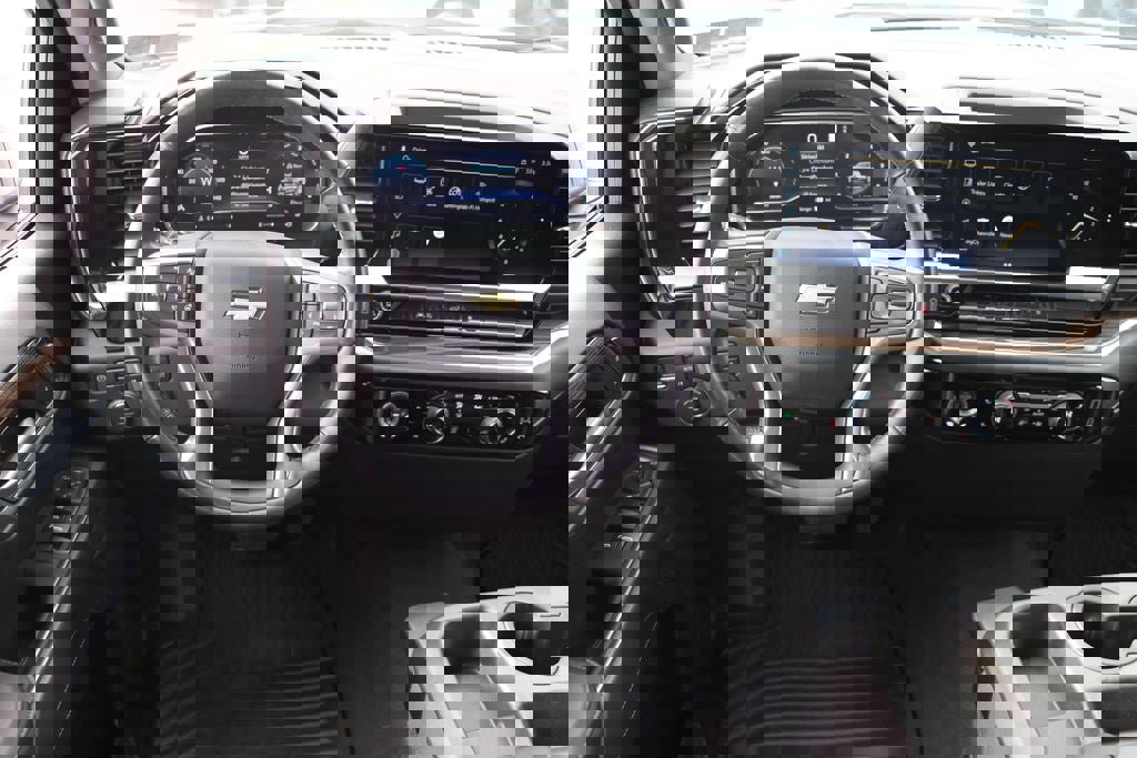 Used 2022 Chevrolet Silverado 1500 LT image 13