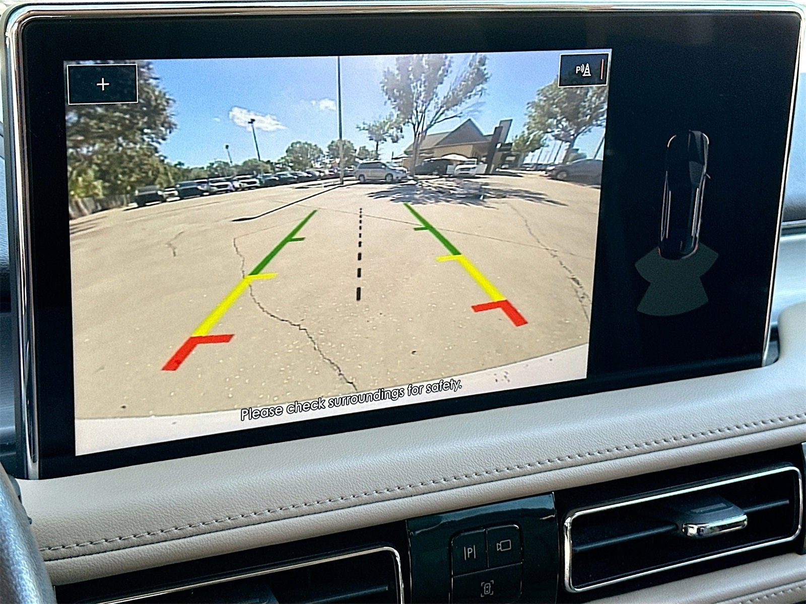 Used 2022 Lincoln Nautilus FWD w/ Premium Package image 14