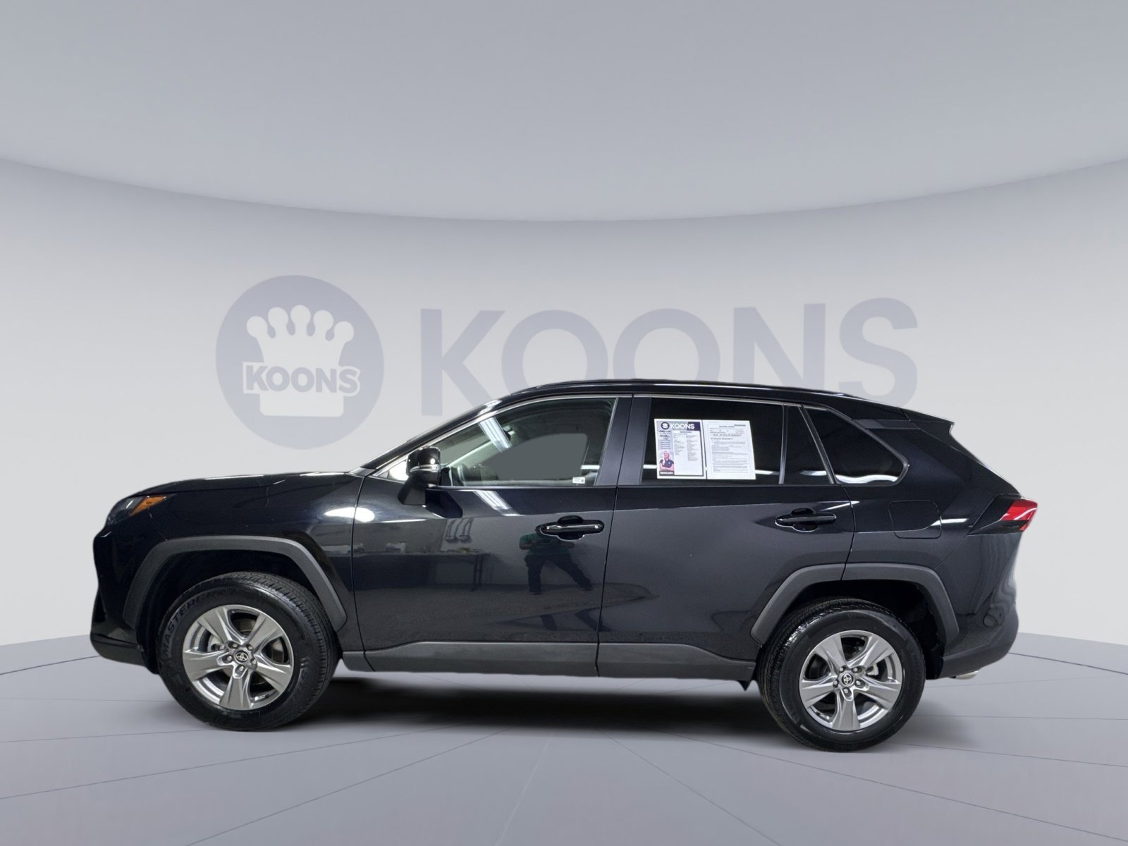 Used 2024 Toyota RAV4 XLE w/ Weather Package AWD/4WD image 17