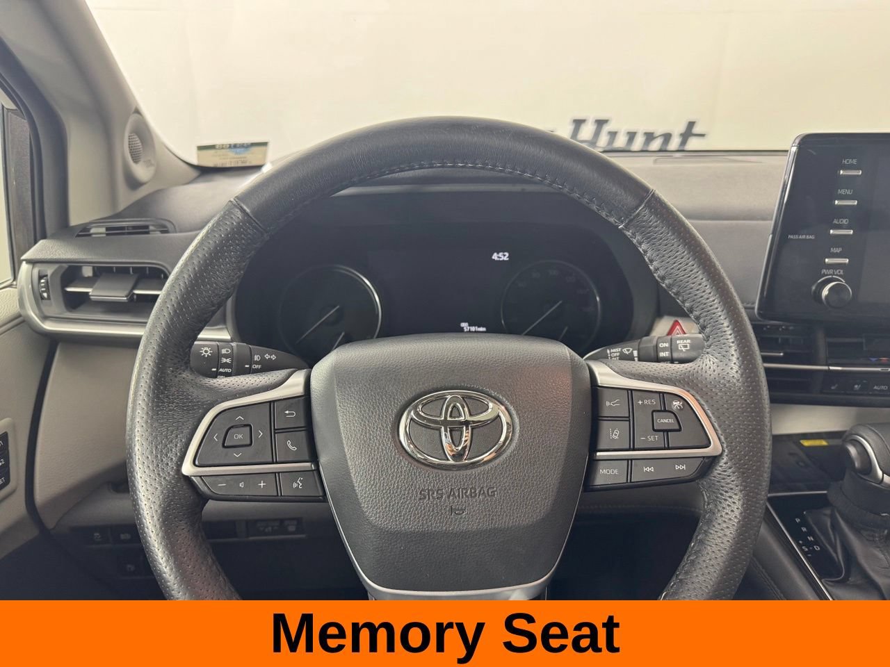 Used 2021 Toyota Sienna Limited FWD image 15