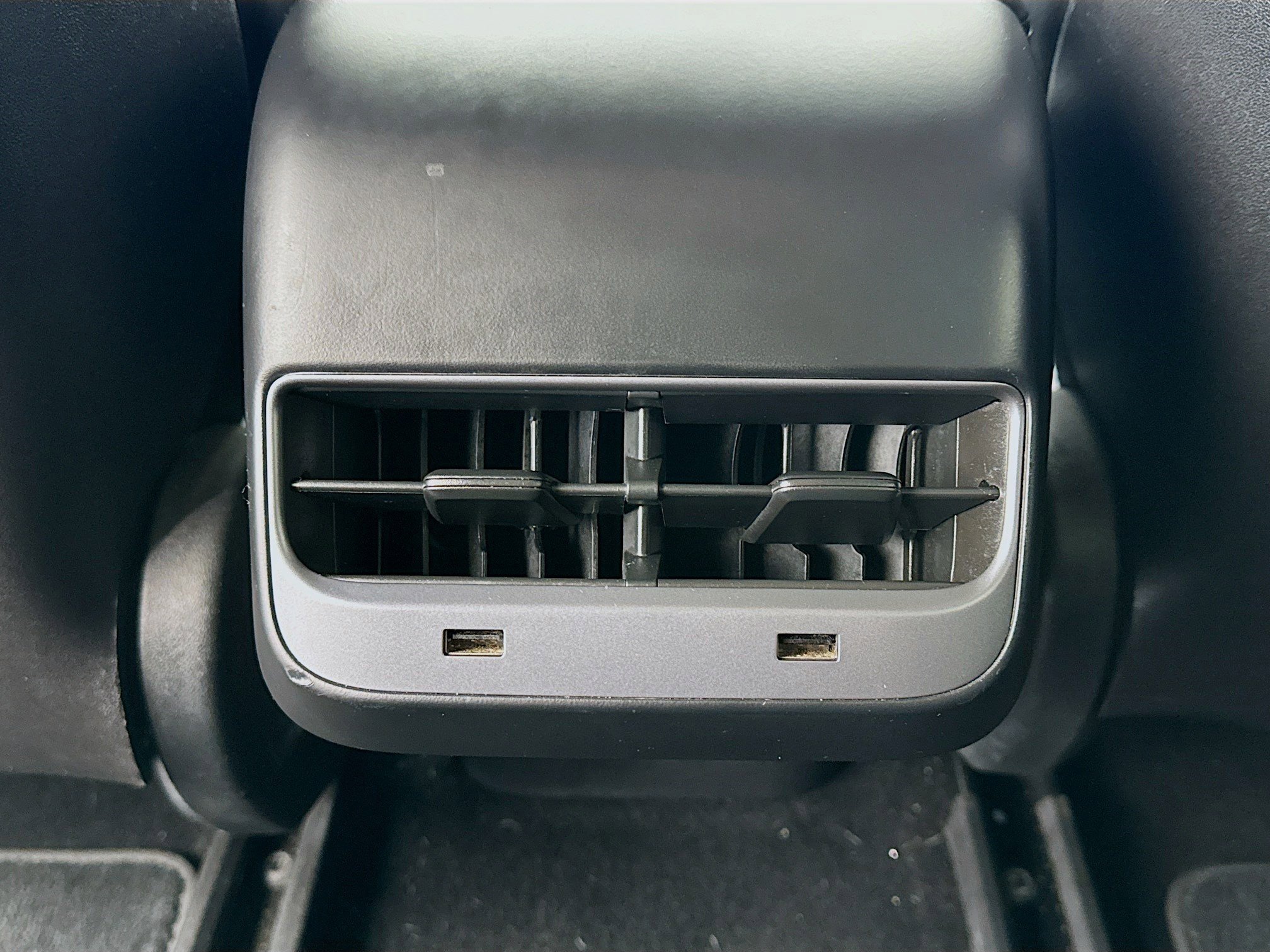 Used 2018 Tesla Model 3 Long Range image 17