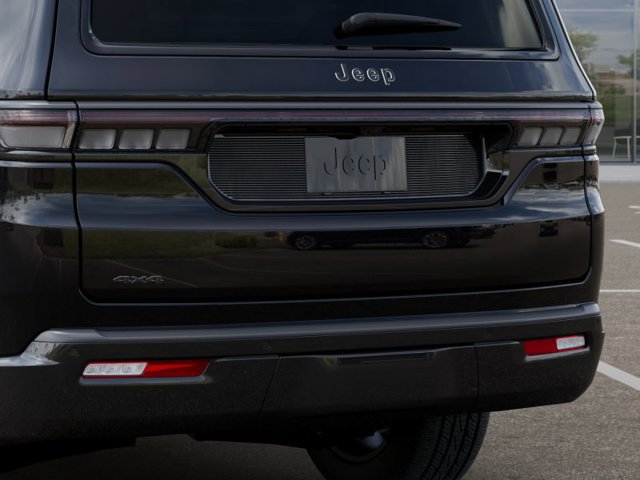 New 2026 Jeep Grand Wagoneer Limited AWD/4WD image 13
