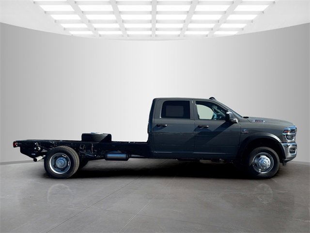 New 2026 RAM 5500 Tradesman image 8