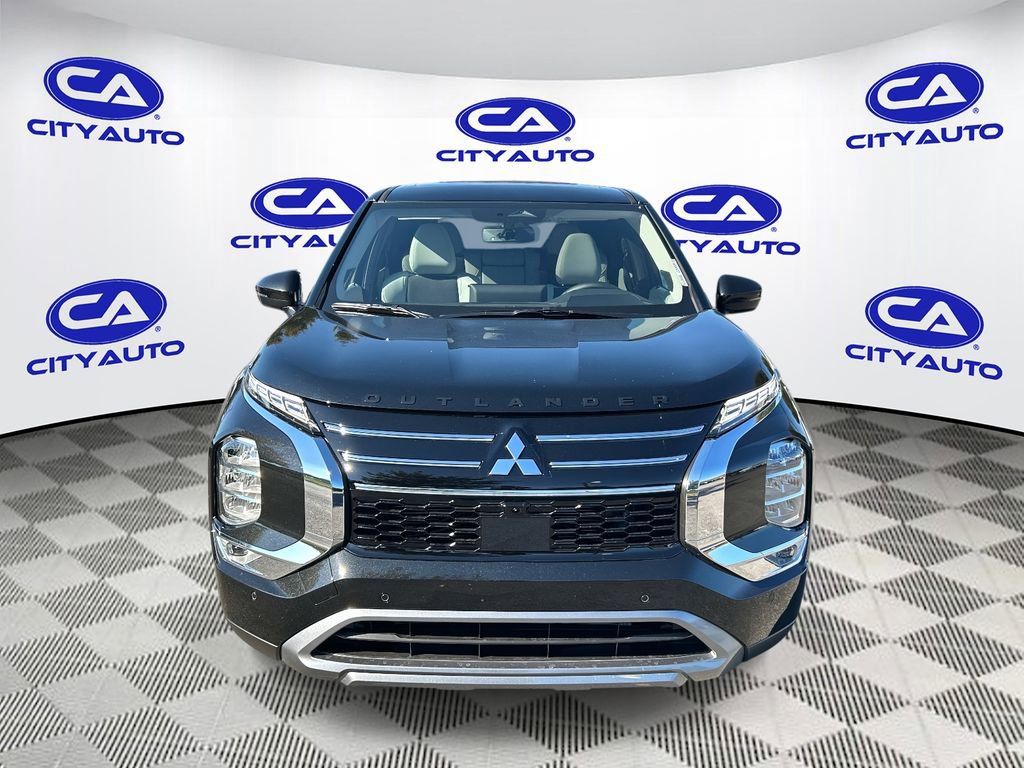 New 2025 Mitsubishi Outlander SE image 8