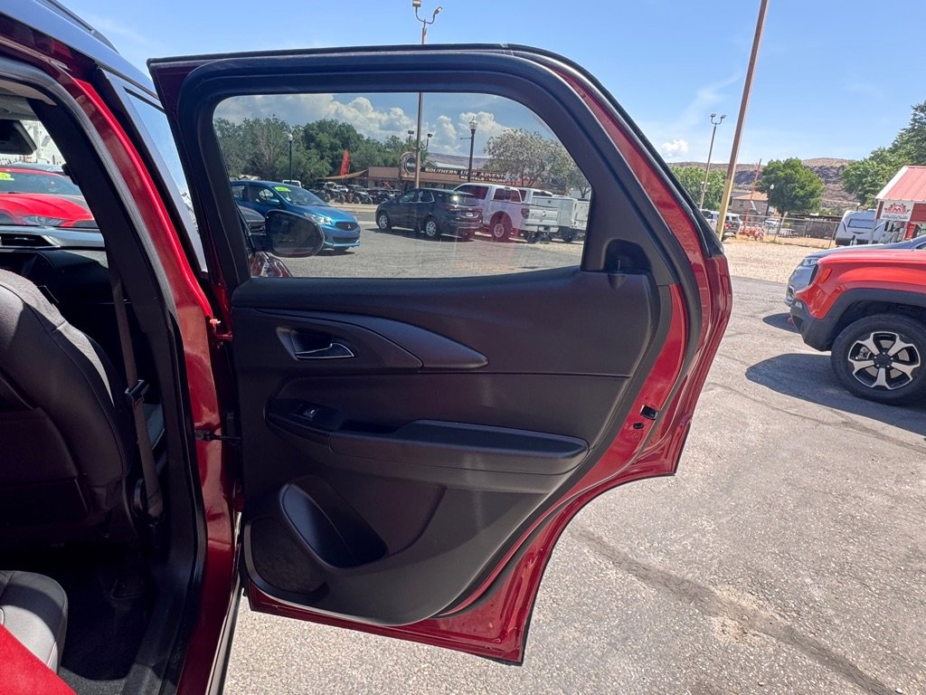 Used 2023 Chevrolet TrailBlazer RS image 24