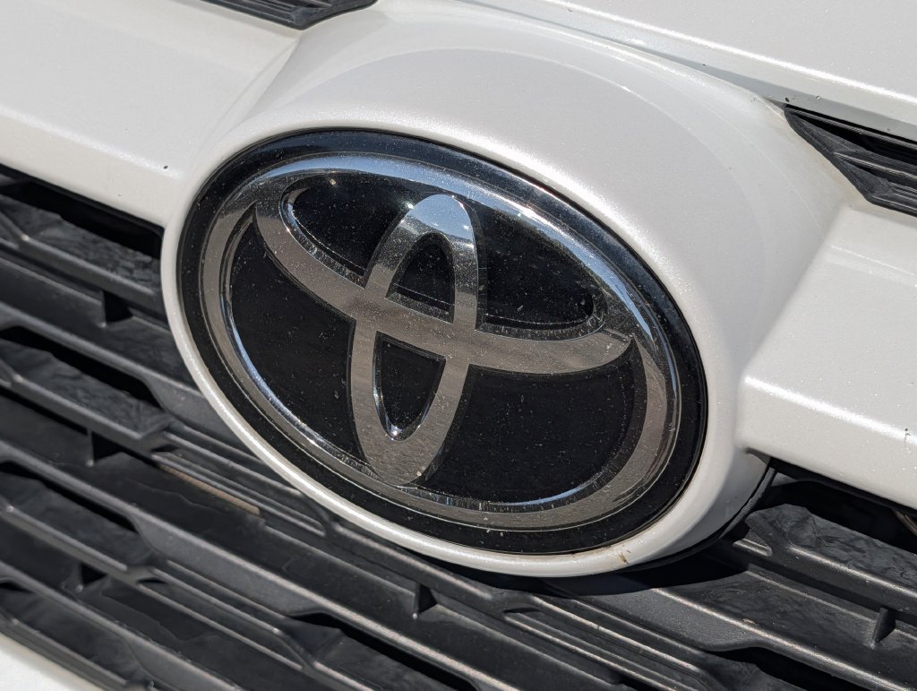 Used 2023 Toyota RAV4 XLE Premium FWD image 36