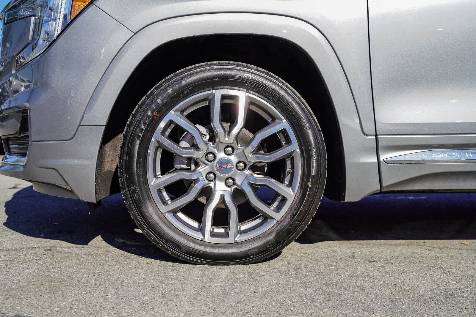Used 2024 GMC Terrain Denali image 9