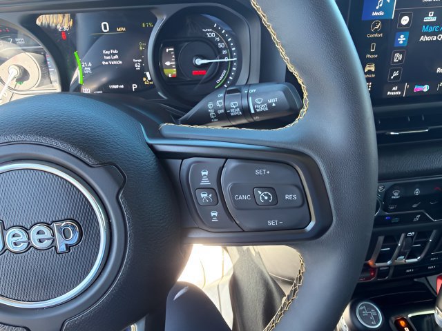 Used 2024 Jeep Wrangler Unlimited AWD/4WD image 12