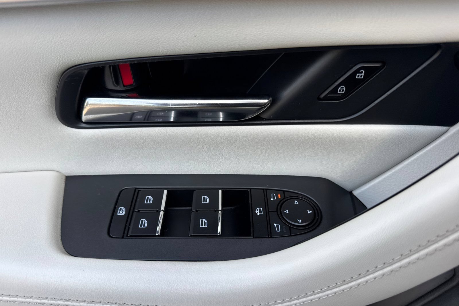 Certified 2024 MAZDA CX-90 Plug-In Hybrid w/ Premium Plus AWD/4WD image 13
