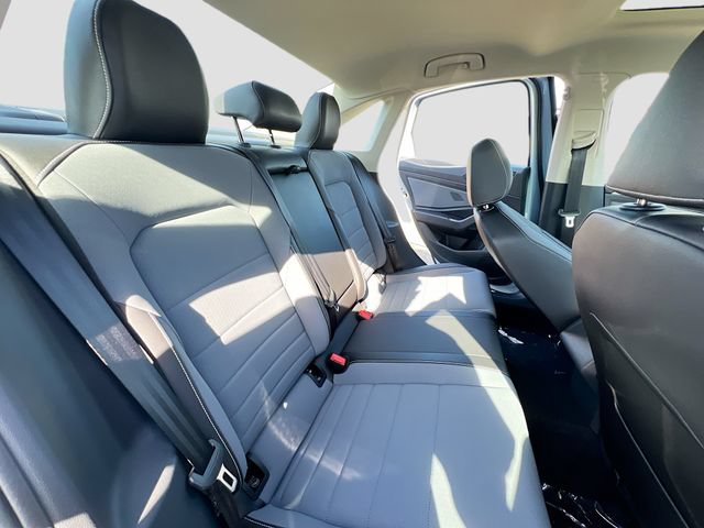 New 2025 Volkswagen Jetta SE FWD image 26