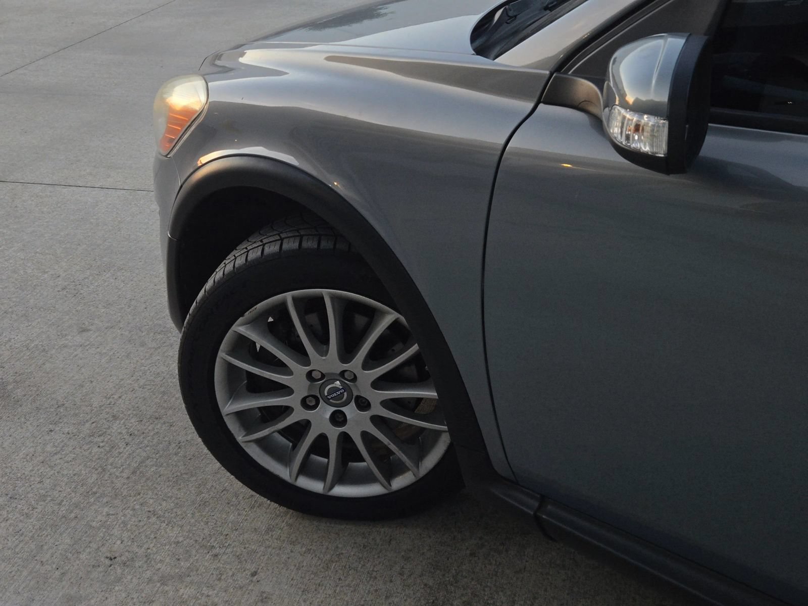 Used 2012 Volvo C30 FWD image 35