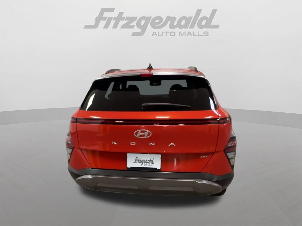 Used 2025 Hyundai Kona Limited FWD image 7