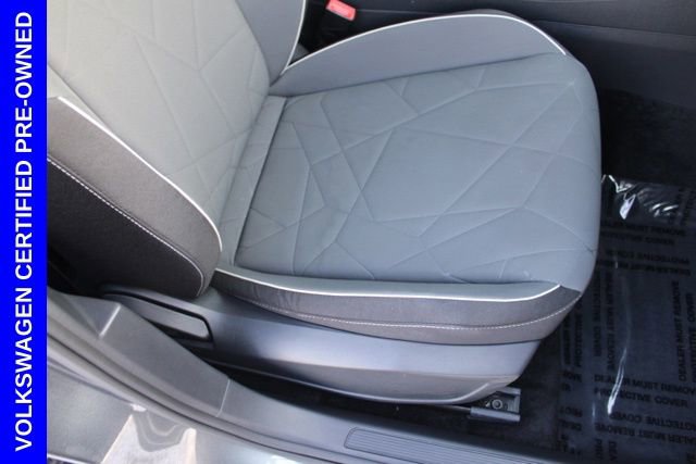 Used 2025 Volkswagen Jetta Sport image 16