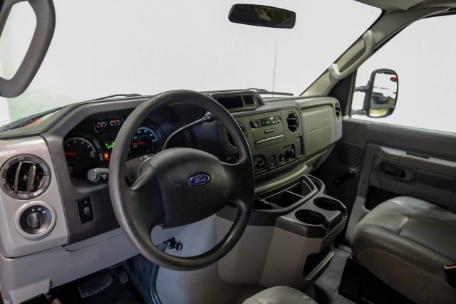Used 2012 Ford E-250 and Econoline 250 RWD image 4