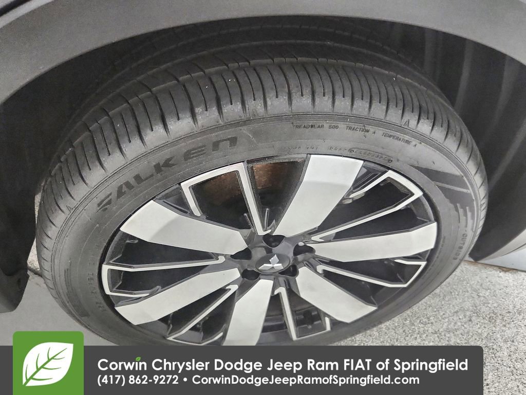 Used 2025 Mitsubishi Outlander SE FWD image 33