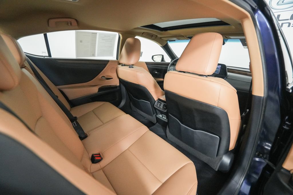 Certified 2022 Lexus ES 350 w/ Premium Package FWD image 18