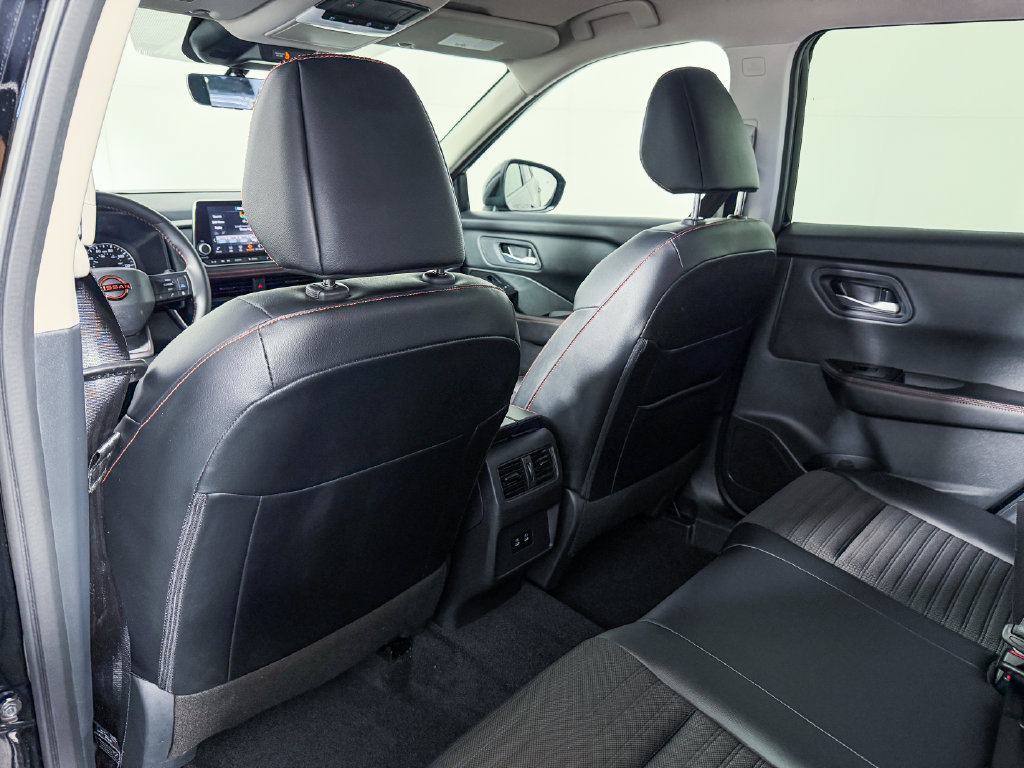 Certified 2026 Nissan Rogue SV AWD/4WD image 48