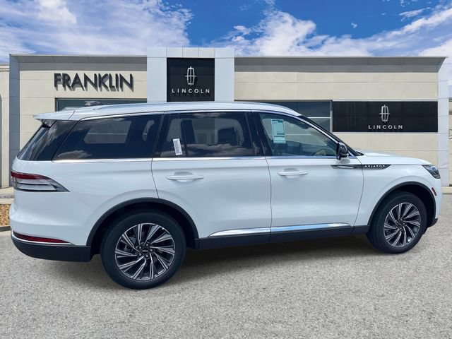 New 2026 Lincoln Aviator AWD image 2