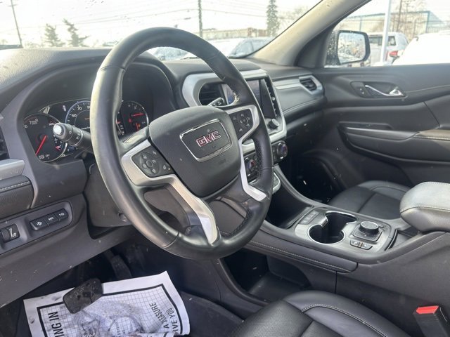 Used 2023 GMC Acadia SLT w/ Technology Package image 13