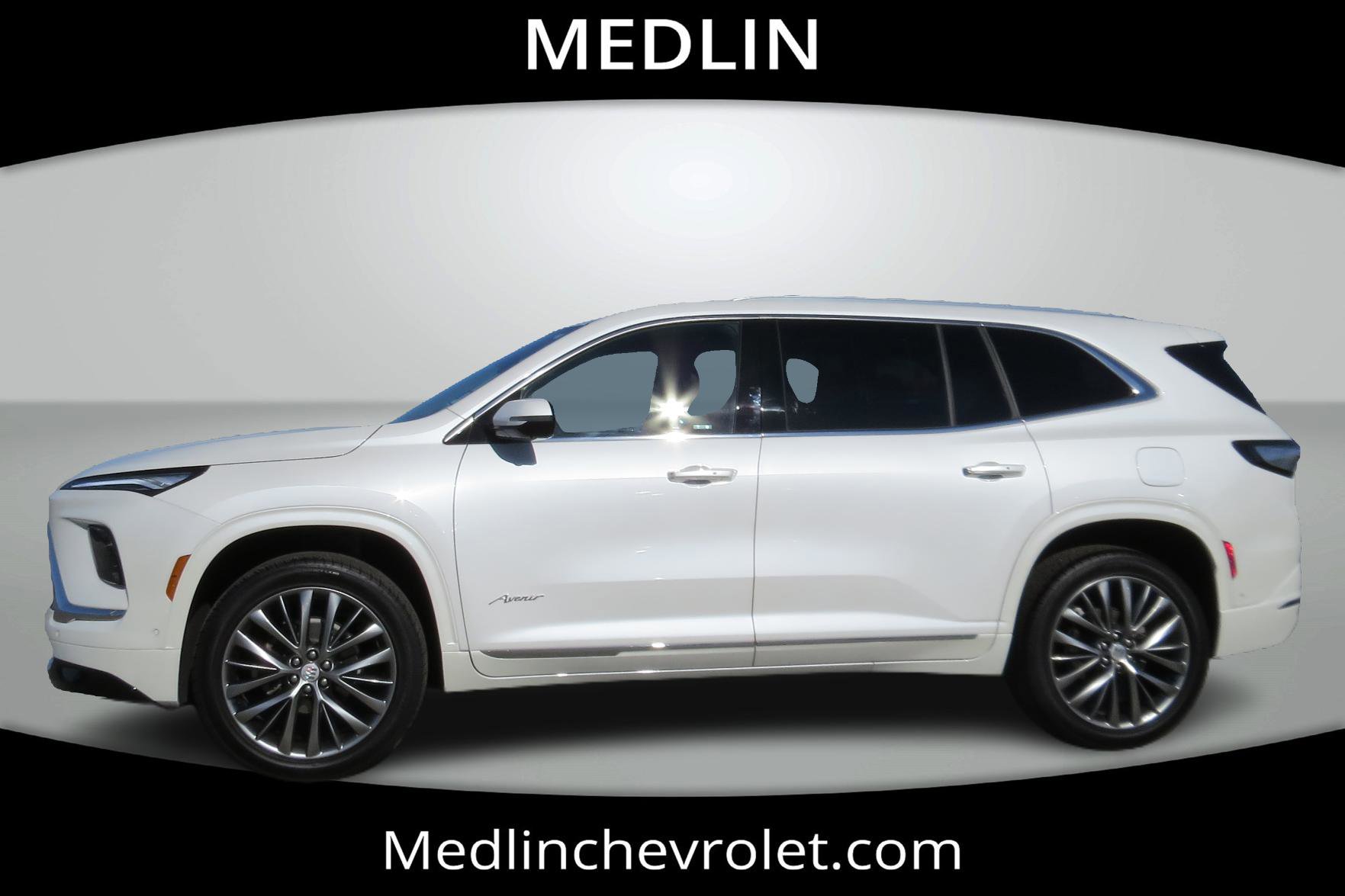 Used 2025 Buick Enclave Avenir w/ Super Cruise Package image 5