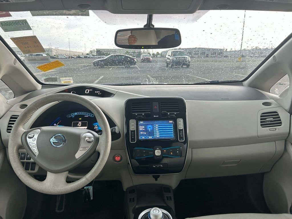 Used 2012 Nissan Leaf SL FWD image 20