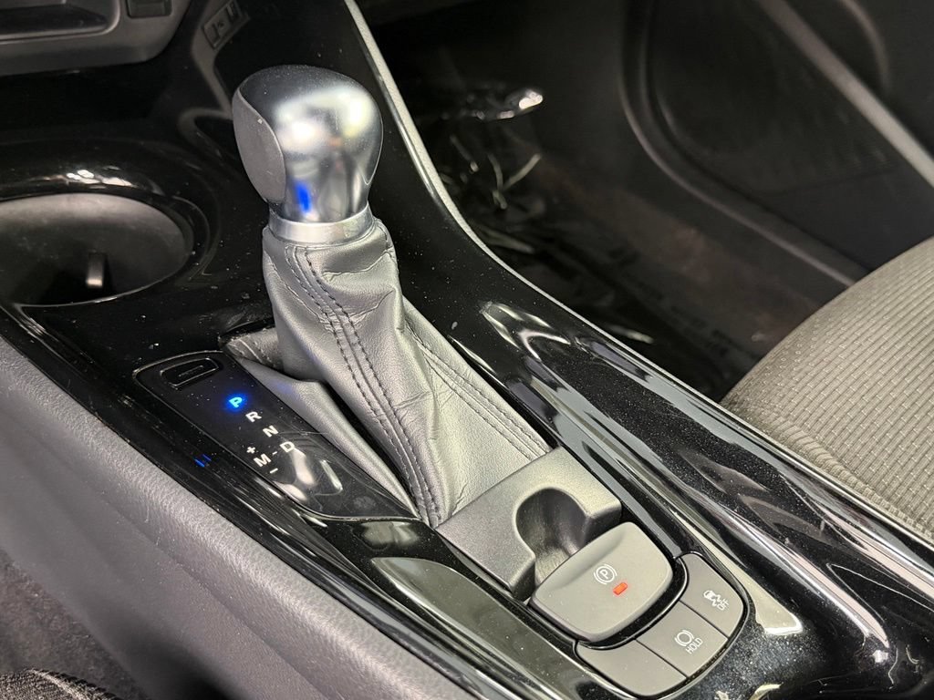 Used 2019 Toyota C-HR XLE FWD image 30