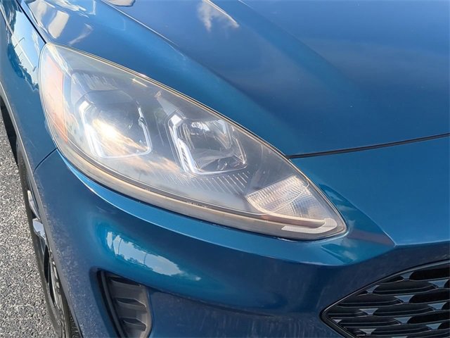 Used 2020 Ford Escape SE Sport image 10