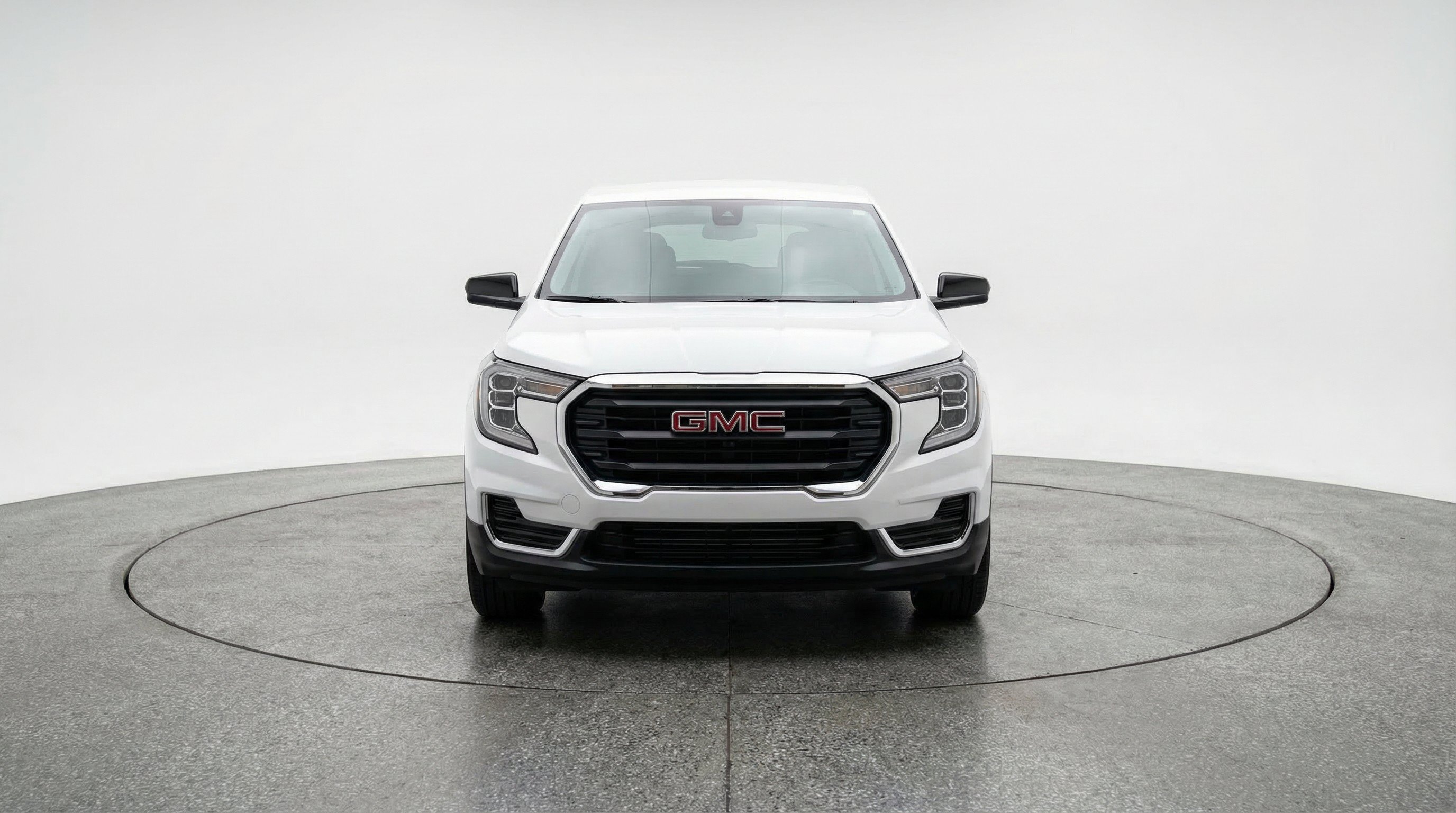Used 2024 GMC Terrain SLE FWD image 2