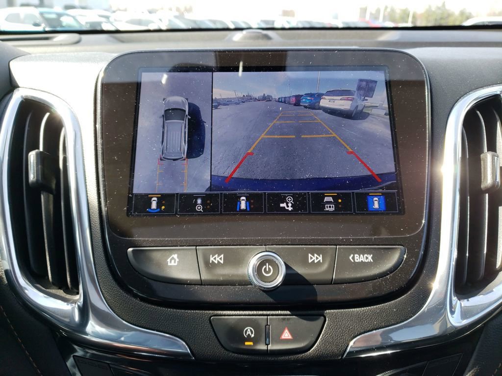 Used 2023 Chevrolet Equinox Premier image 21