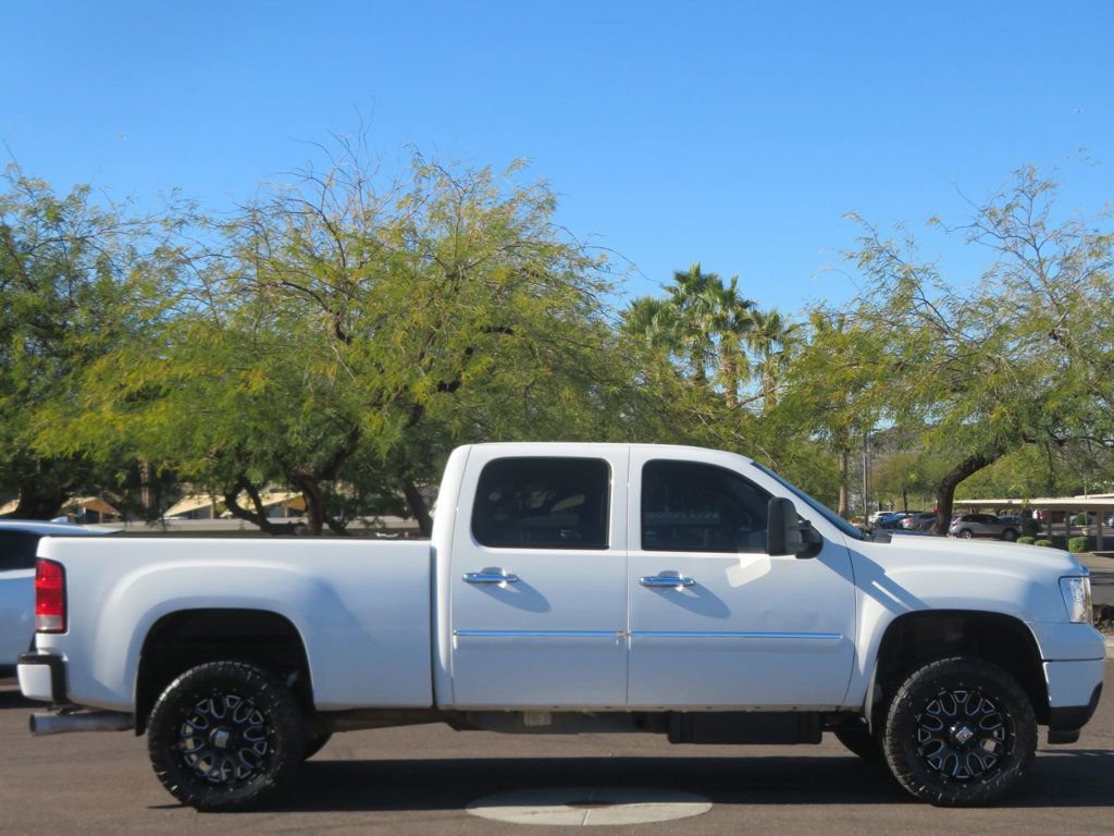 Used 2013 GMC Sierra 2500 Denali image 3