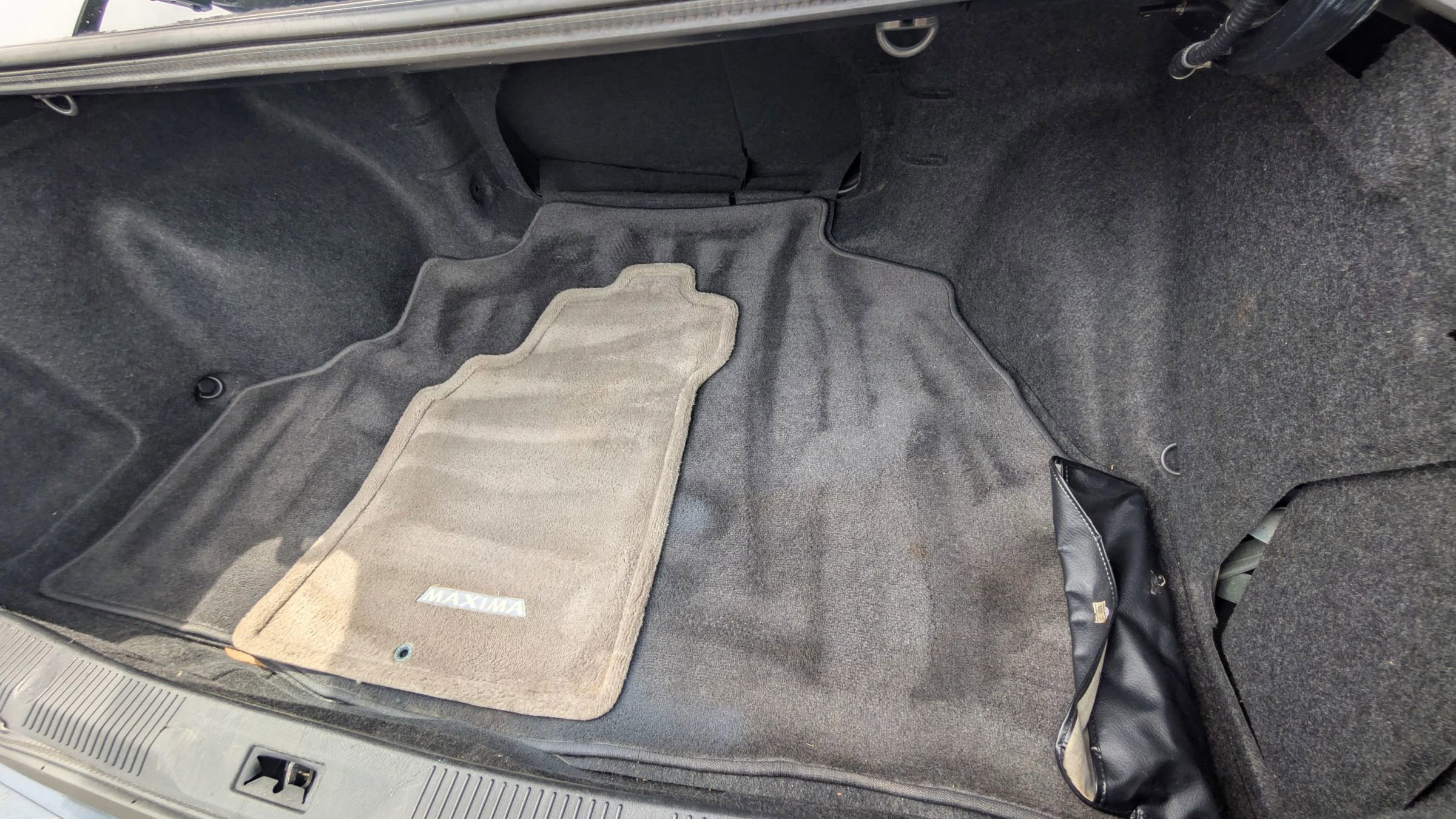Used 2003 Nissan Maxima SE FWD image 16