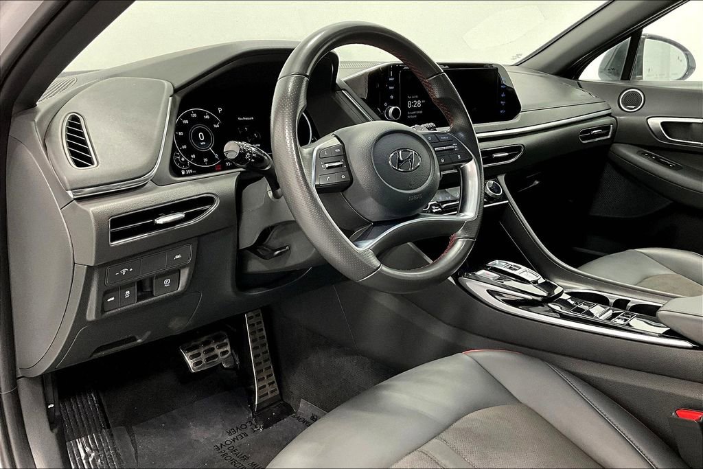 Used 2023 Hyundai Sonata SEL Plus image 16