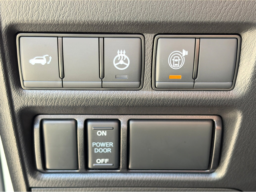 Used 2022 Nissan Armada Platinum w/ Captain's Chairs Package image 12