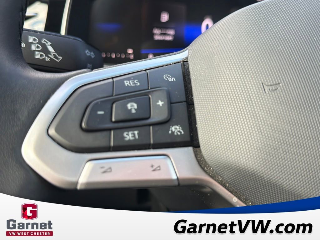 Certified 2025 Volkswagen Jetta SE image 37