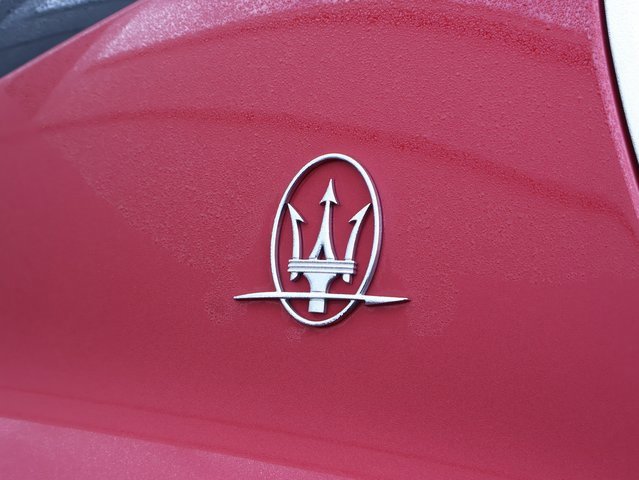 Used 2020 Maserati Levante GranLusso image 18