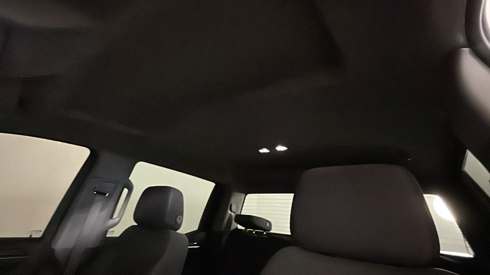 Used 2026 Chevrolet Silverado 1500 LT Trail Boss w/ LPO, Dark Essentials Package AWD/4WD image 14