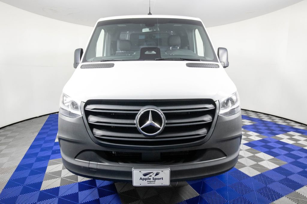 Used 2025 Mercedes-Benz Sprinter 2500 image 2