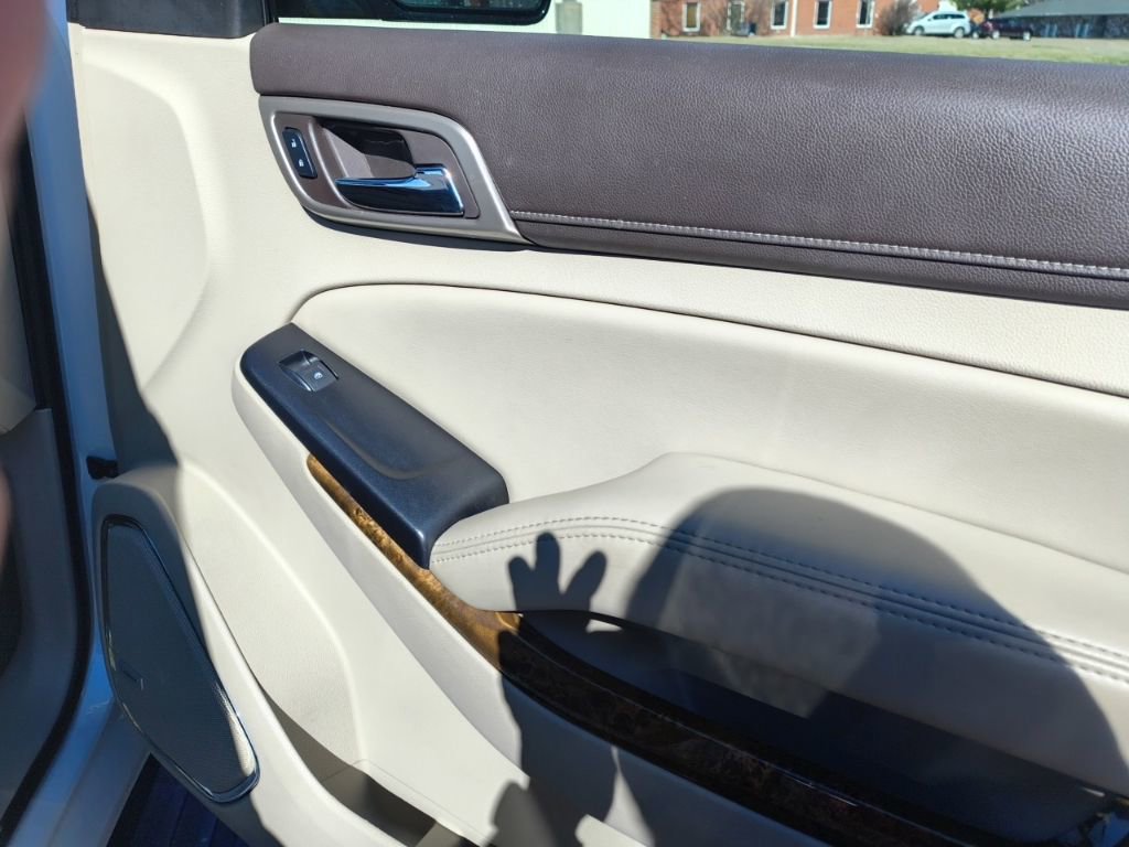 Used 2016 GMC Yukon Denali w/ Open Road Package image 18