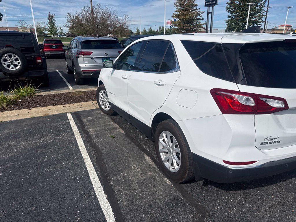 Used 2019 Chevrolet Equinox LT w/ Driver Convenience Package FWD image 7